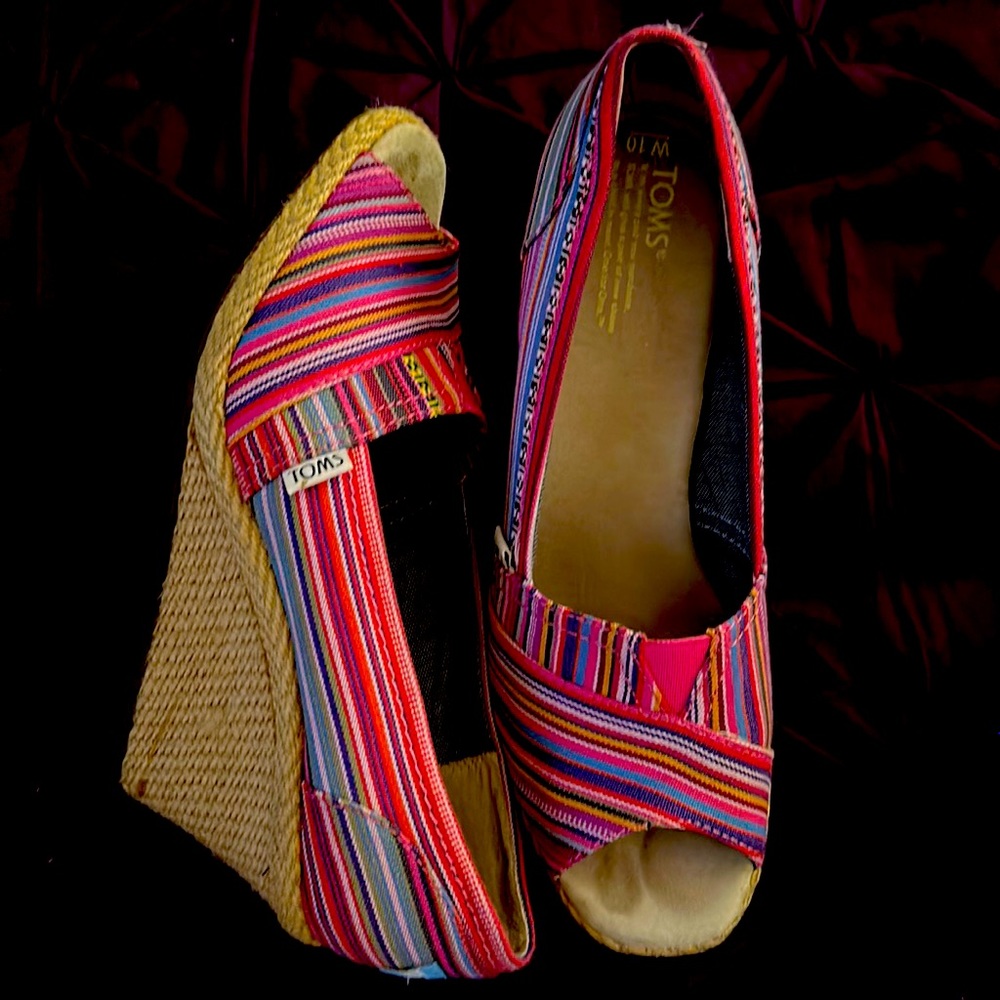 Toms Wedges